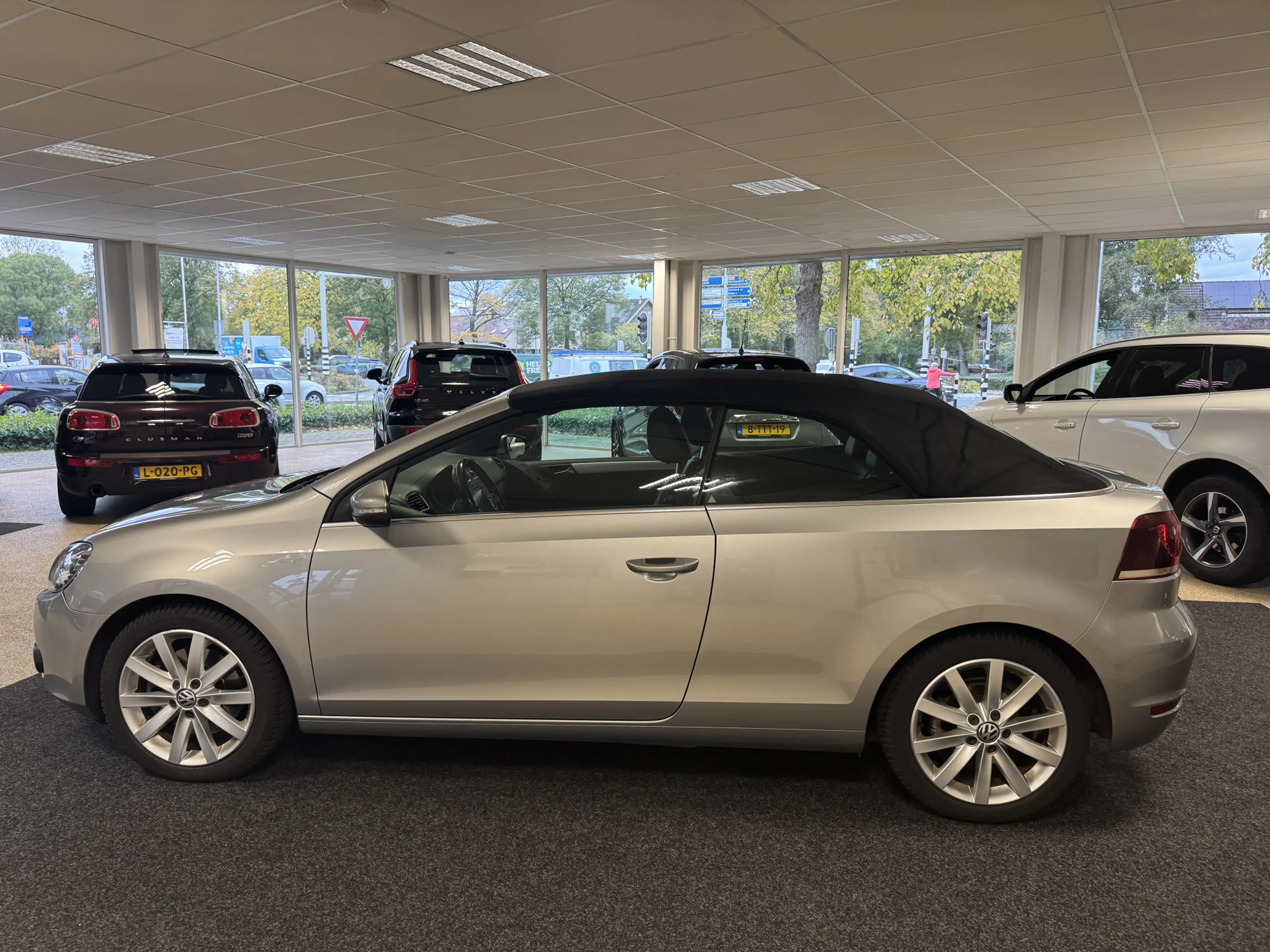 Volkswagen Golf Cabriolet 1.4 TSI — photo 14