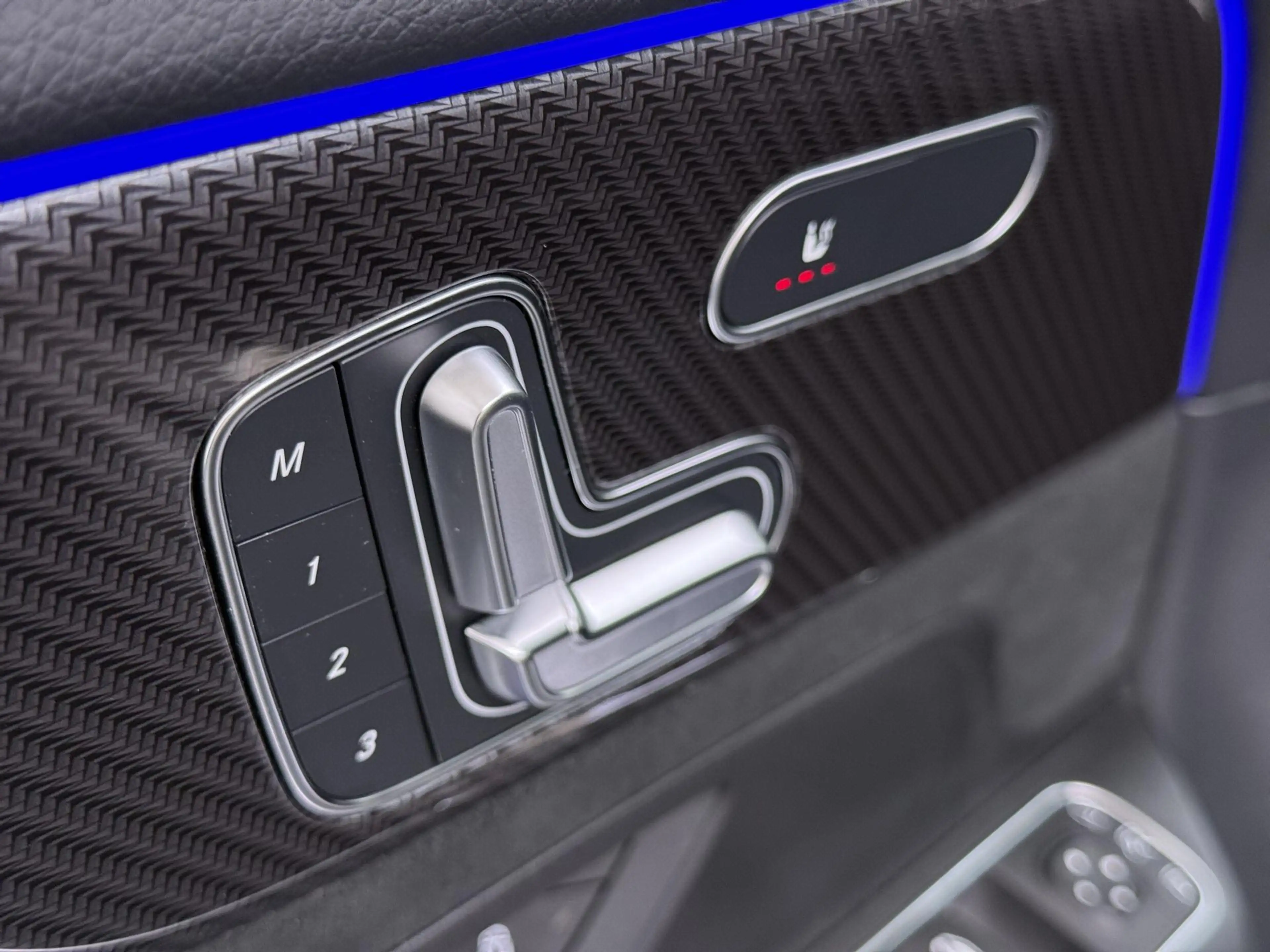 Mercedes-Benz GLB 35 AMG 4MATIC | Panorama - Schuifdak | Memory Seats | Win — photo 4