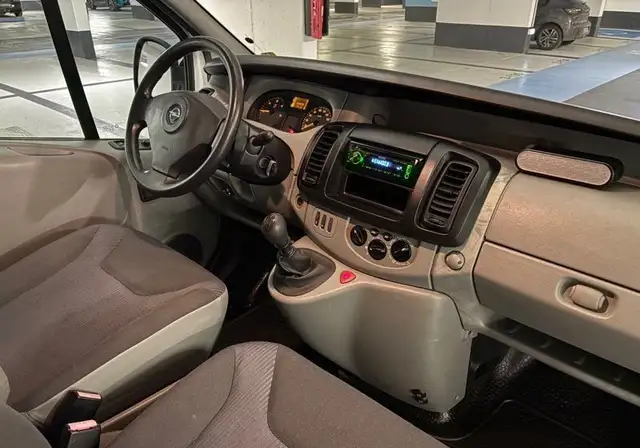 Renault Trafic view 8