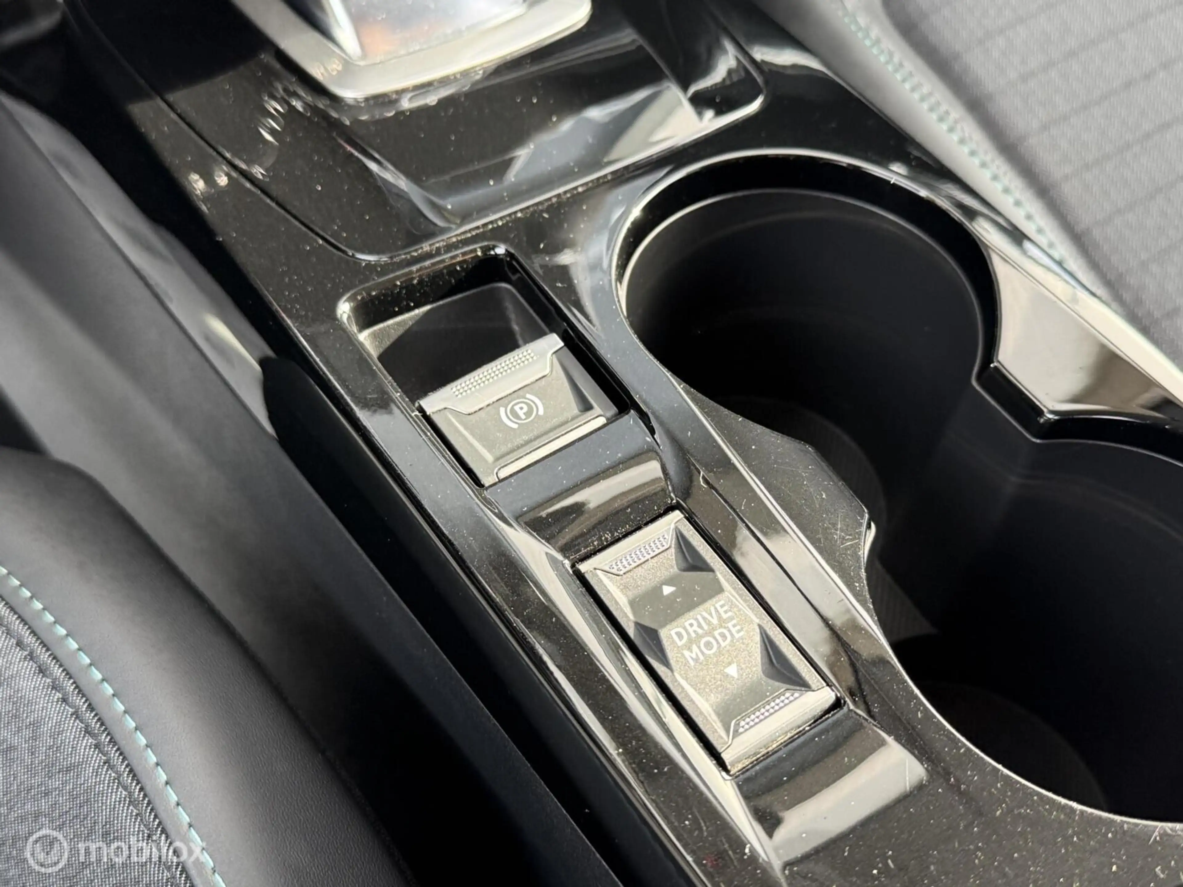Peugeot 208 1.2 PureTech Allure Pack Aut. Camera 131PK! Riem-V — photo 28