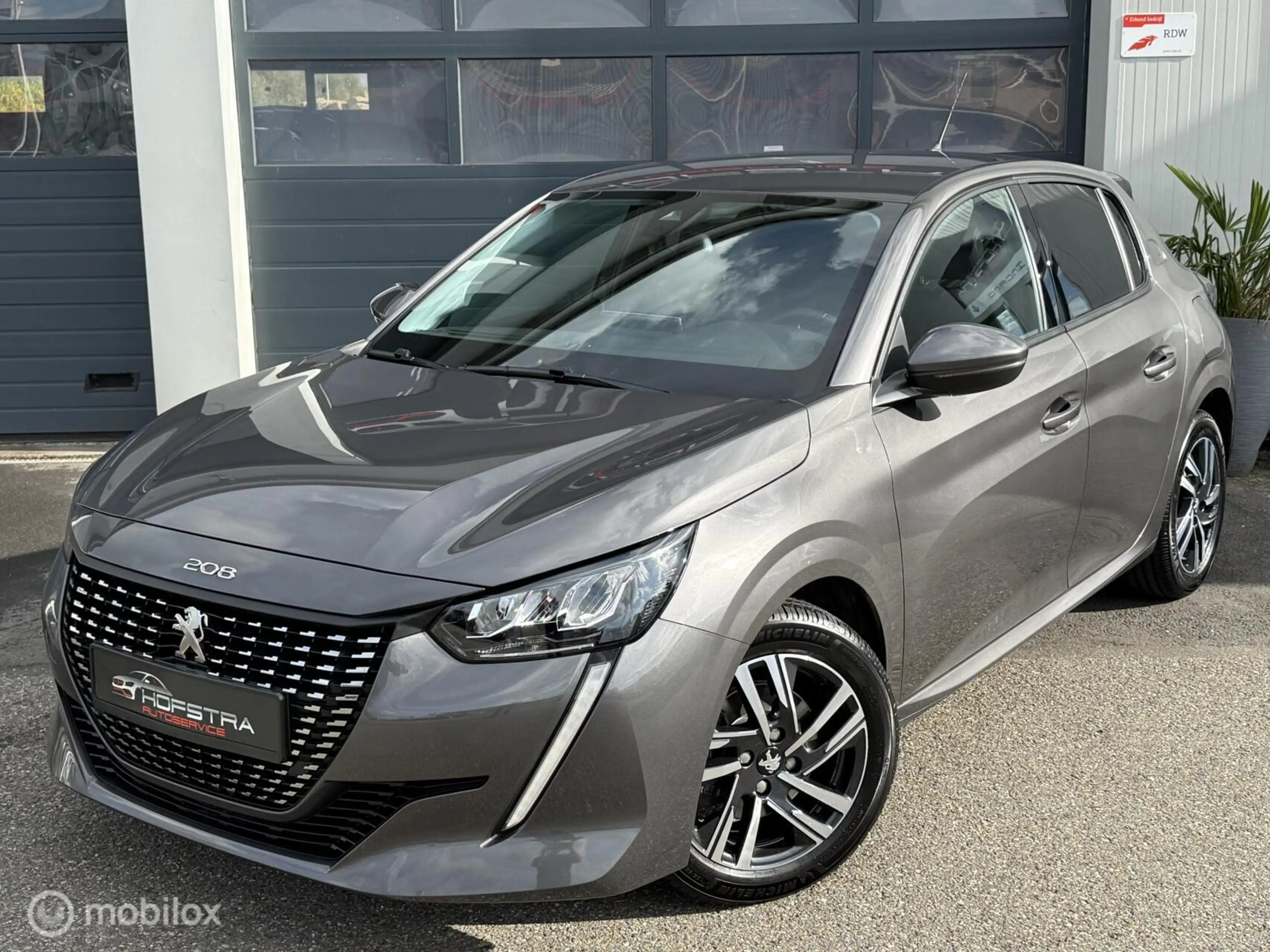 Peugeot 208 1.2 PureTech Allure Pack Aut. Camera 131PK! Riem-V — photo 19