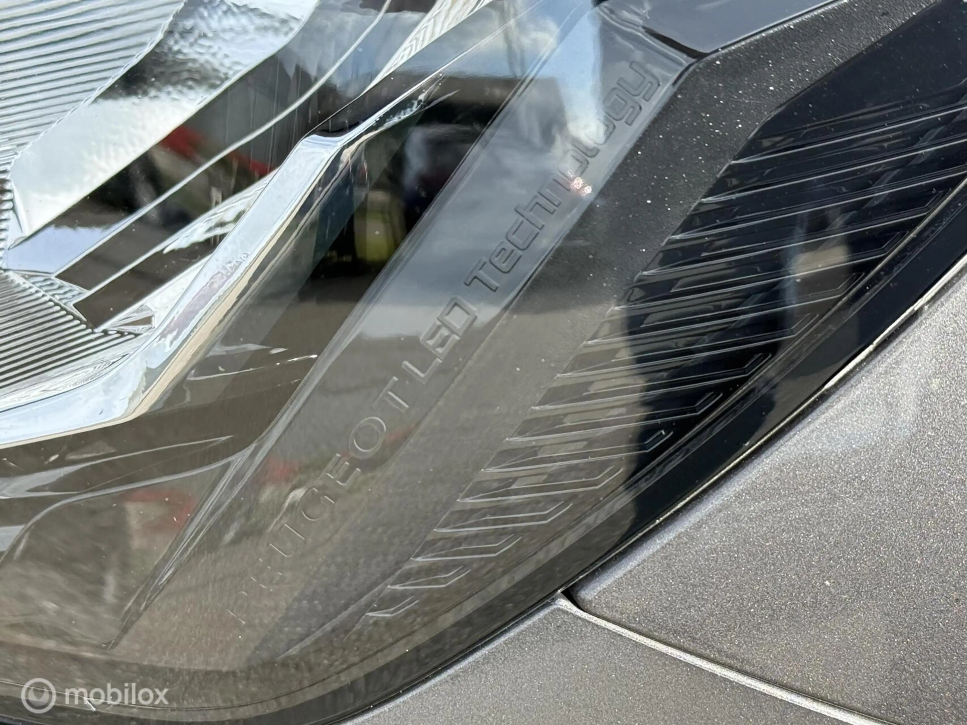 Peugeot 208 1.2 PureTech Allure Pack Aut. Camera 131PK! Riem-V — photo 24