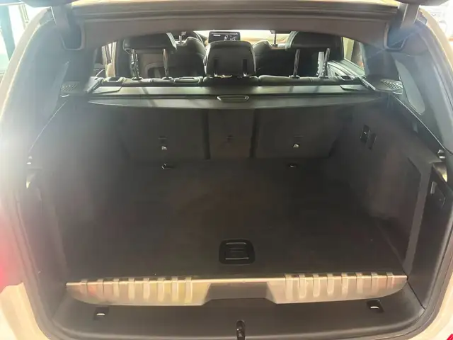 BMW X3 view 11