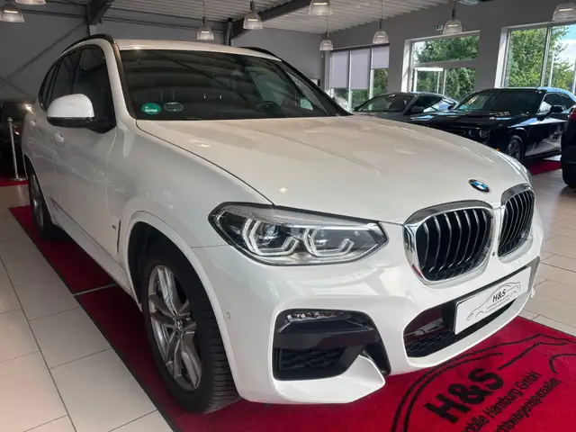 BMW X3 view 8