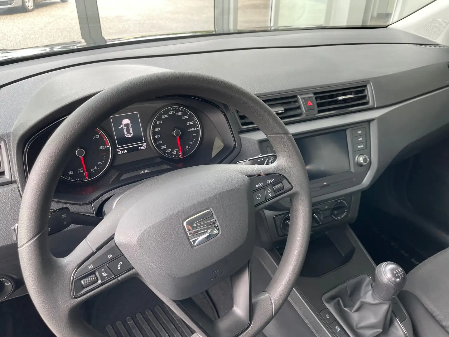 SEAT Arona Reference Grau - 2