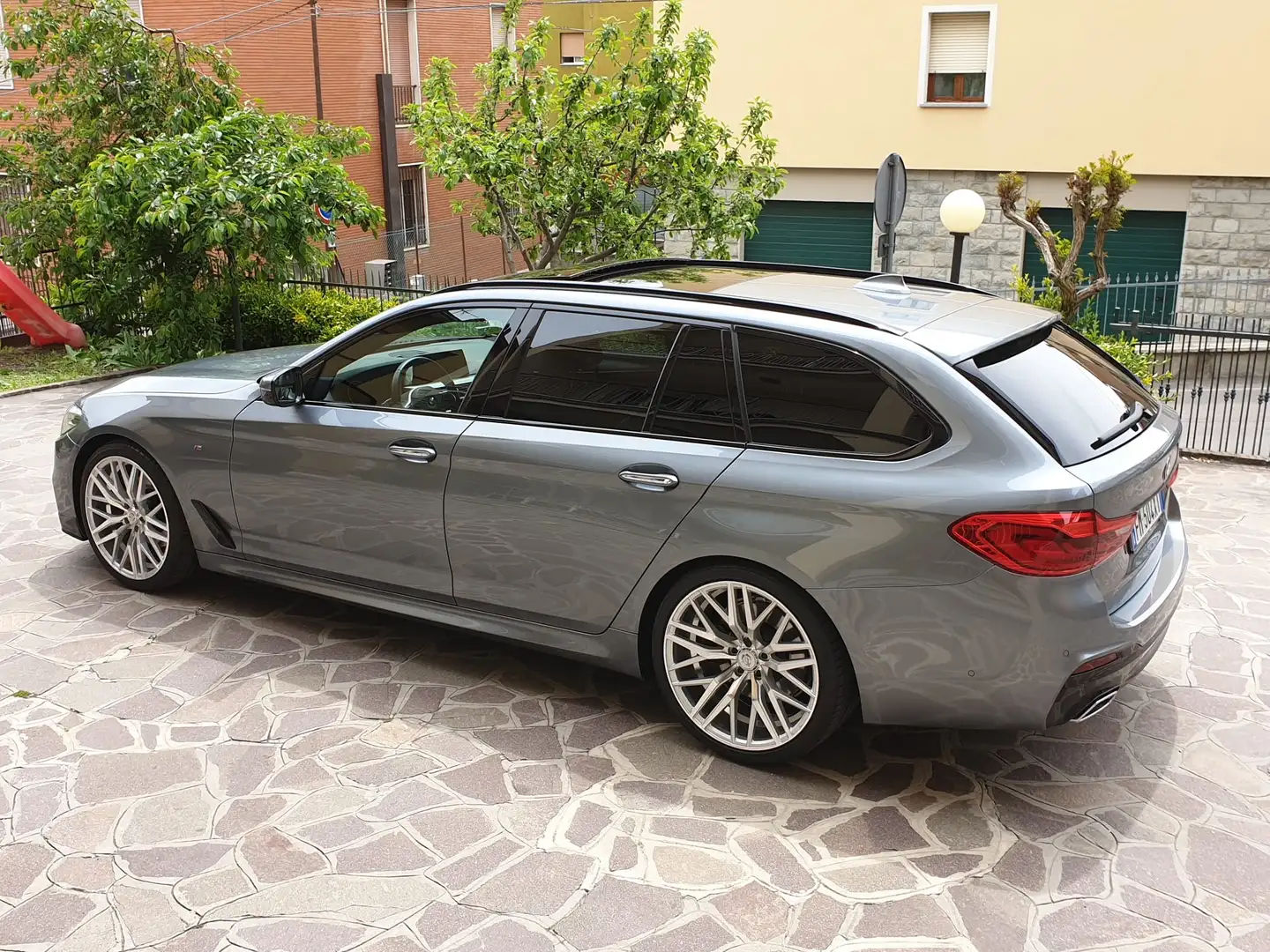 BMW 520 Serie 5 G31 2017 Touring 520d Touring xdrive Gris - 1