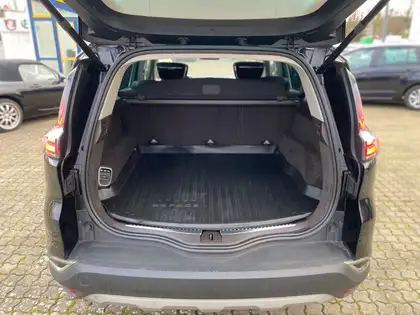 Annonce voiture d'occasion Renault Espace - CARADIZE