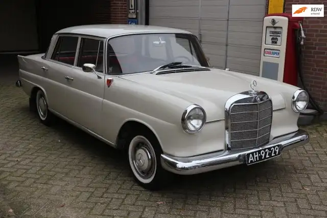 Mercedes-Benz 190 Zeer nette goede en harde auto