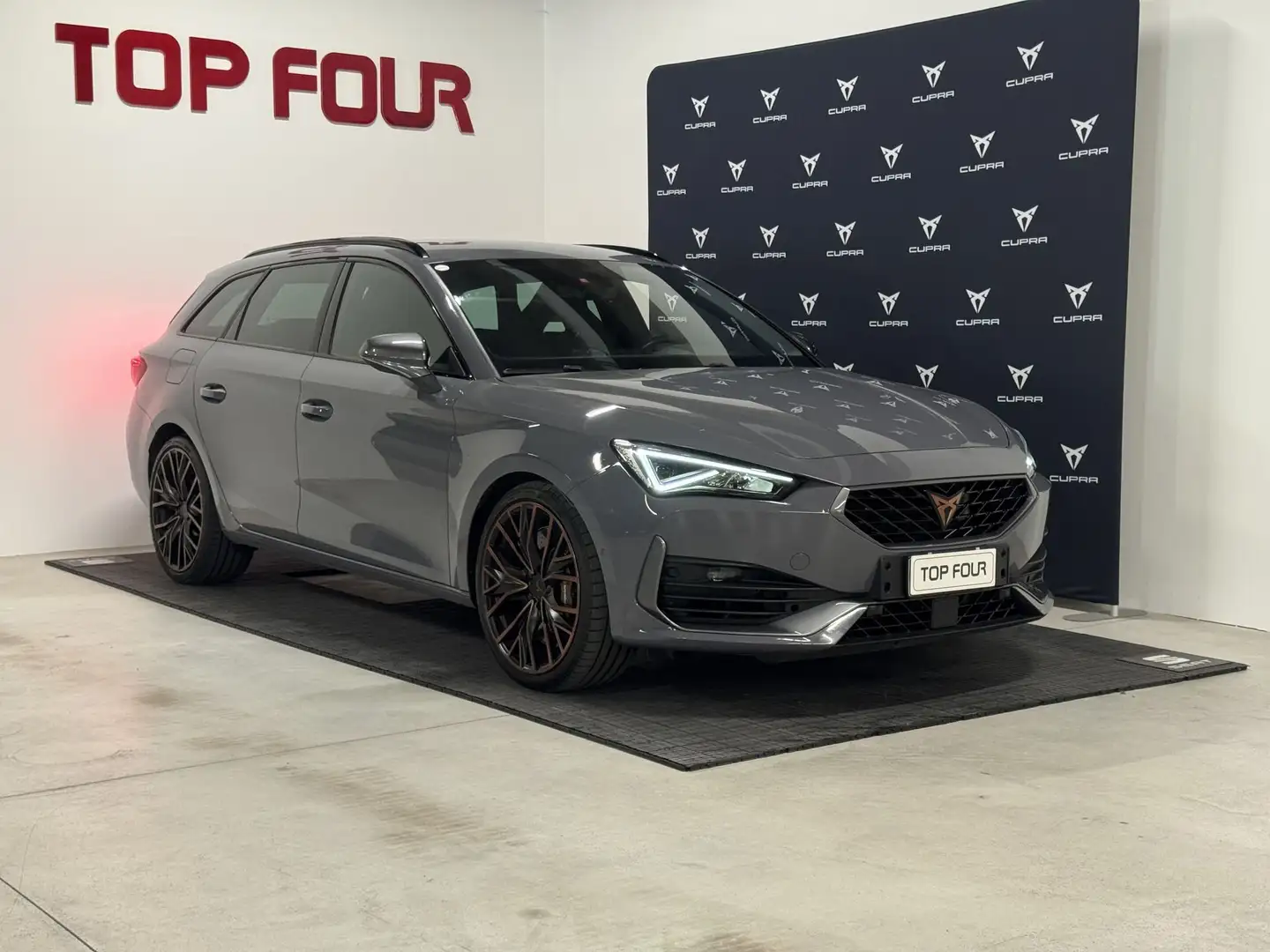 CUPRA Leon Leon Sportstourer 2.0 TSI 310 CV 4Drive DSG Gris - 1