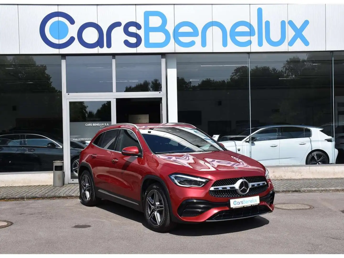 Mercedes-Benz GLA 250 4Matic AMG Line 8G-Tr. DISTR MEMO CAM360 CHFF ADD Czerwony - 1