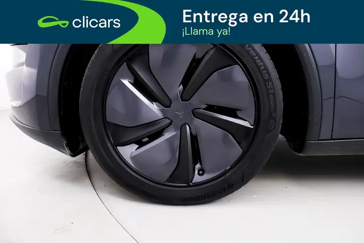 Tesla Model Y 2025, foto 11