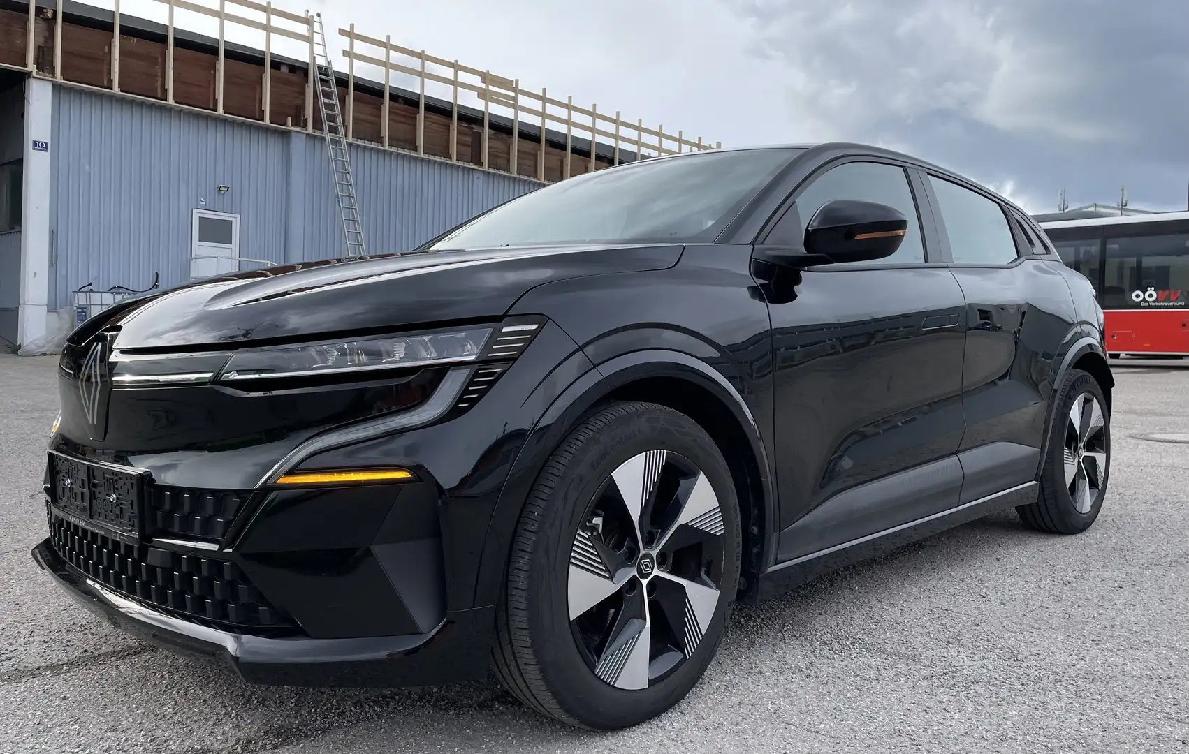 Renault Megane E-Tech Mégane Equilibre EV60 220hp 60kWh optimum charge Schwarz - 2
