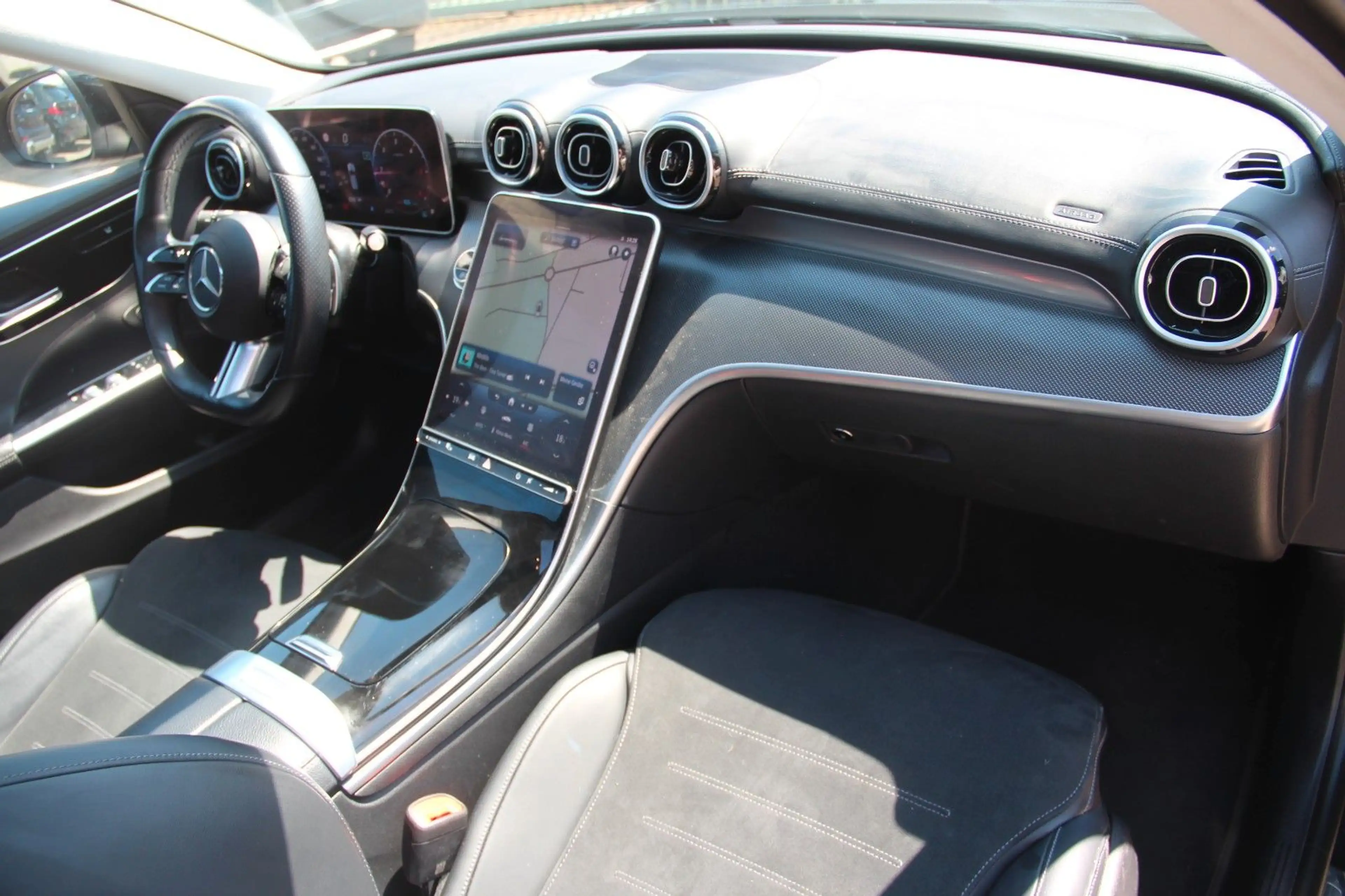 Mercedes-Benz C 220 d T AMG Line, Pano, LED — photo 14