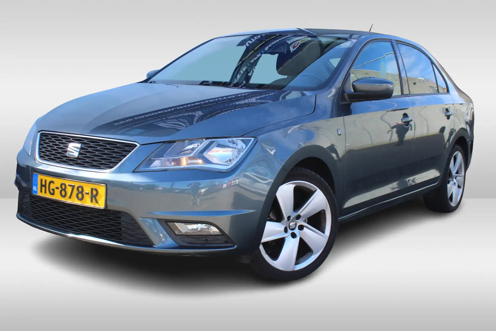 SEAT Toledo 1.2 TSI Style Business Airco l Verwarmbare spiegel Grau - 2