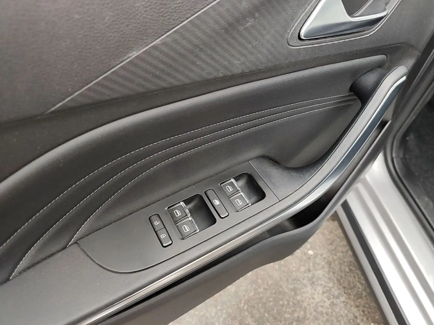 DR Automobiles DR3 3.0 1.5 Gpl 114cv Zilver - 2