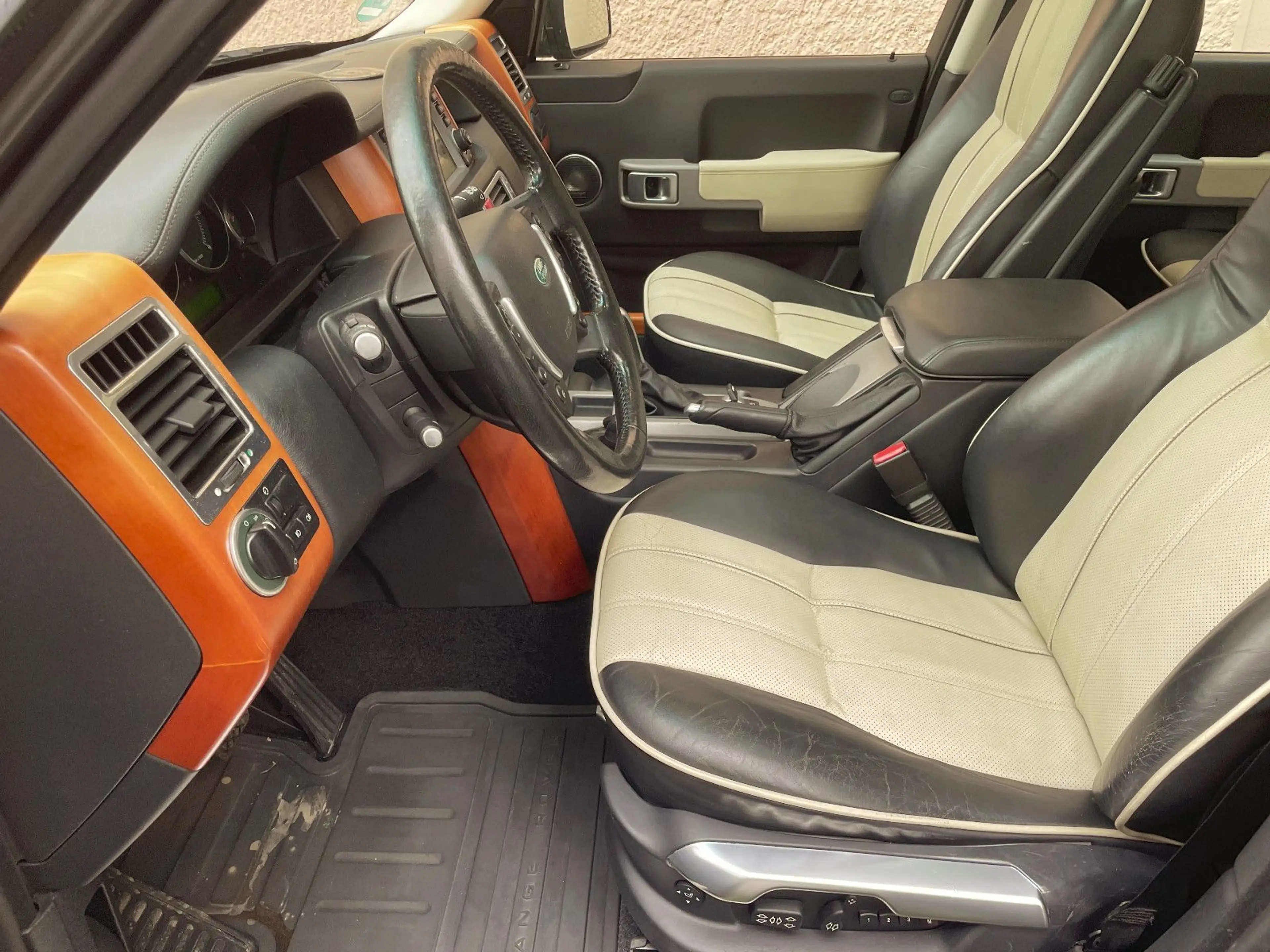 Land Rover Range Rover Vogue/Autobiography — photo 12