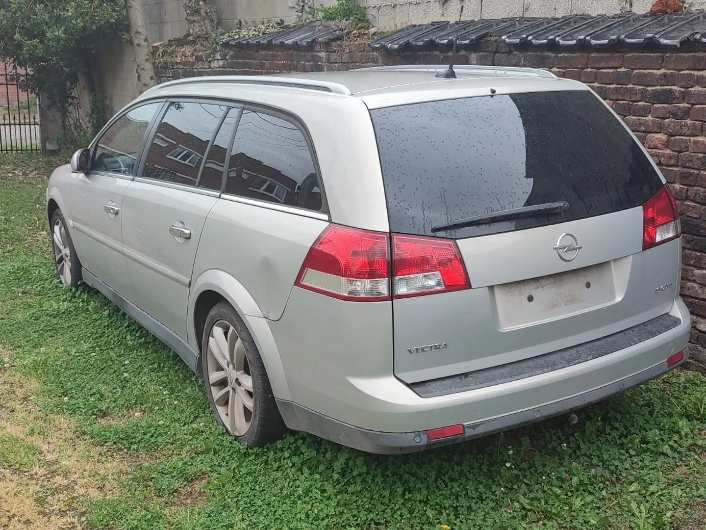 Opel Vectra Break 1.9 CDTI 120 Edition Бежевий - 2