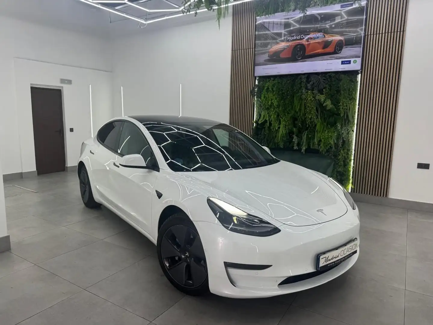 Tesla Model 3 Gran Autonomía AWD Weiß - 1