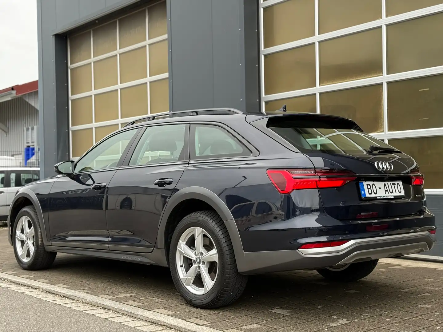 Audi A6 allroad 45 TDI Virtual ACC Stdhzg. Tour Navi 8-fach Kamera Blau - 2