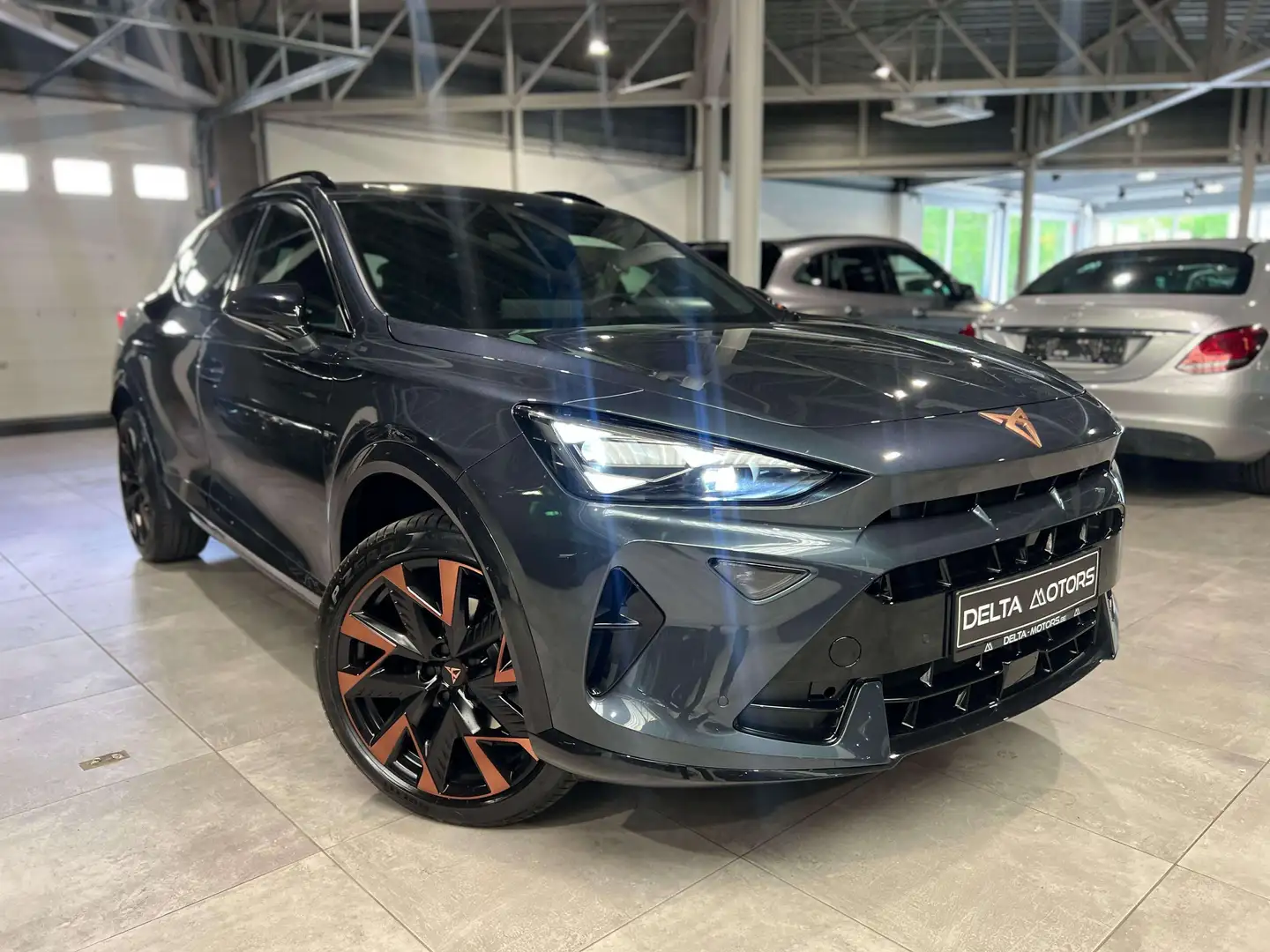 CUPRA Formentor Mild Hybrid 1.5 eTSI - NEW Azul - 1
