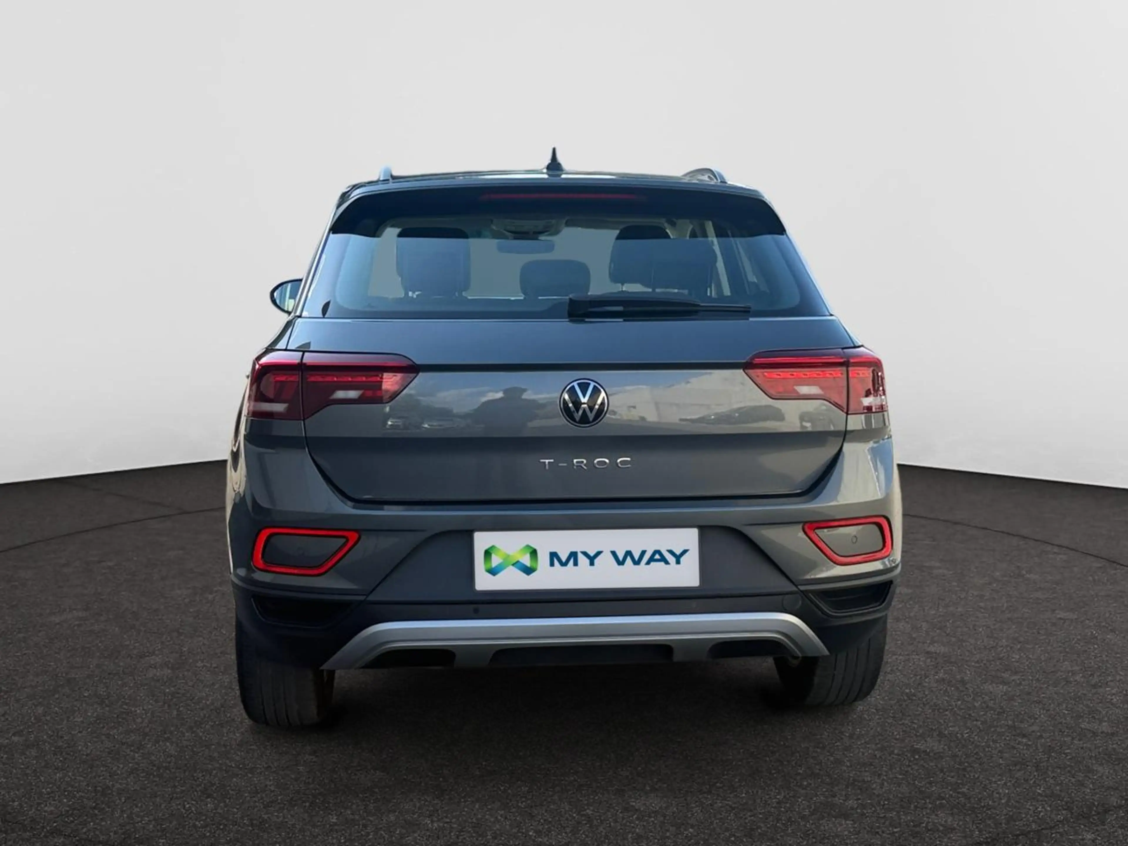 Volkswagen T-Roc 1.0 TSI Life — photo 11
