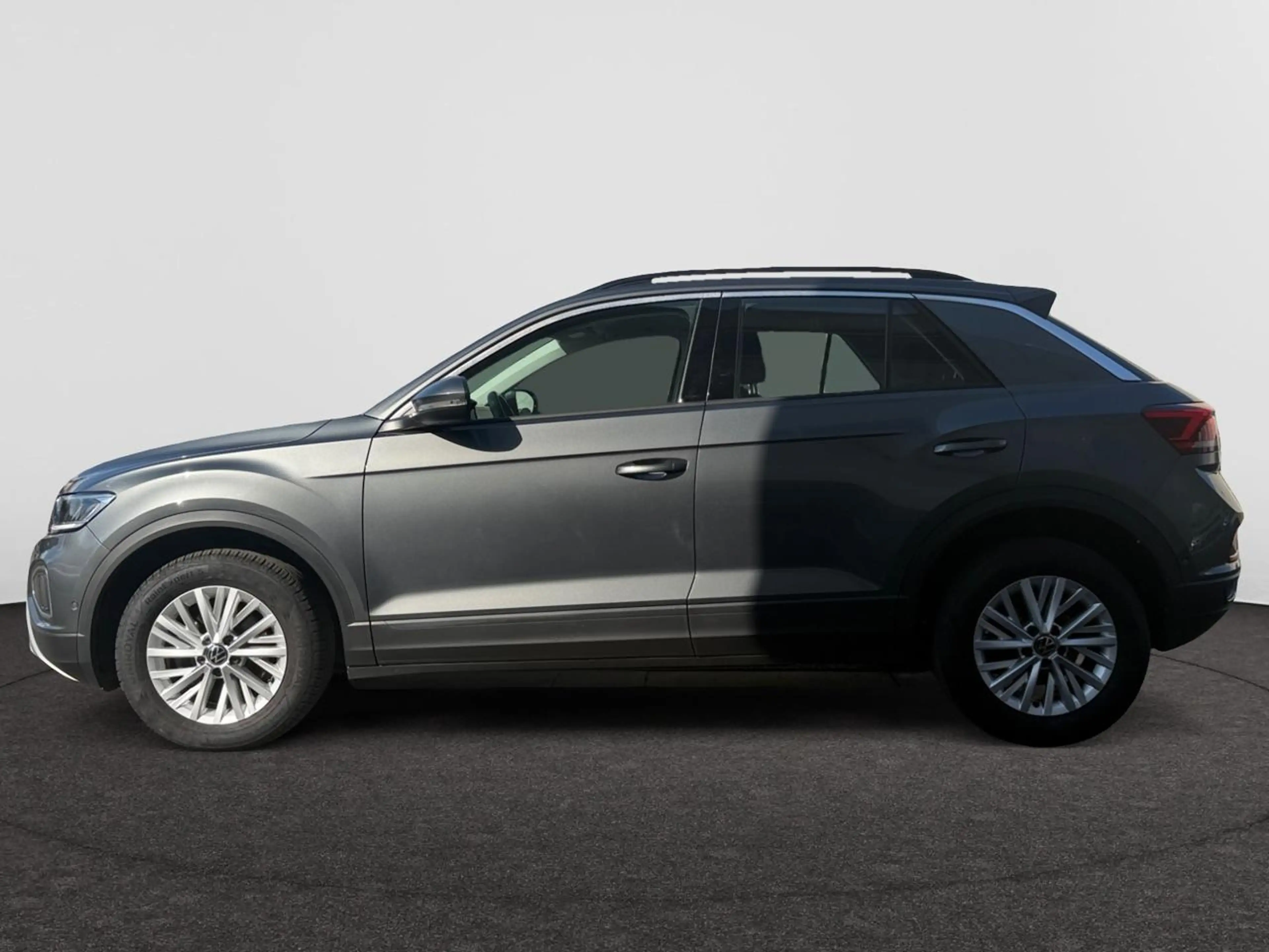 Volkswagen T-Roc 1.0 TSI Life — photo 2