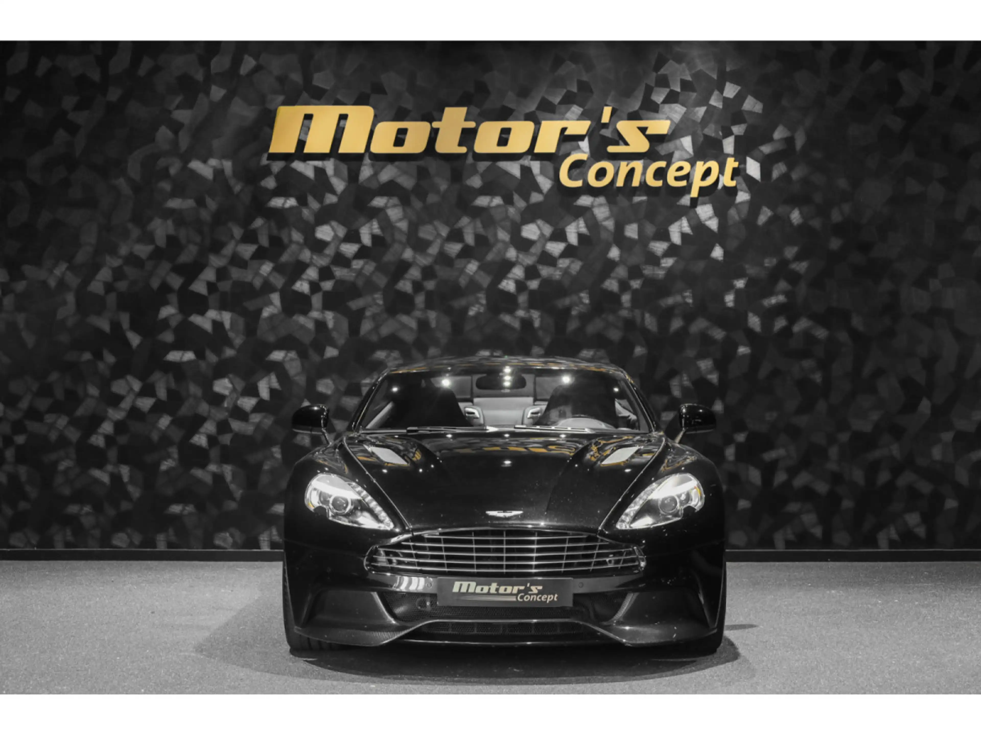Aston Martin Vanquish 6.0 V12 — photo 4