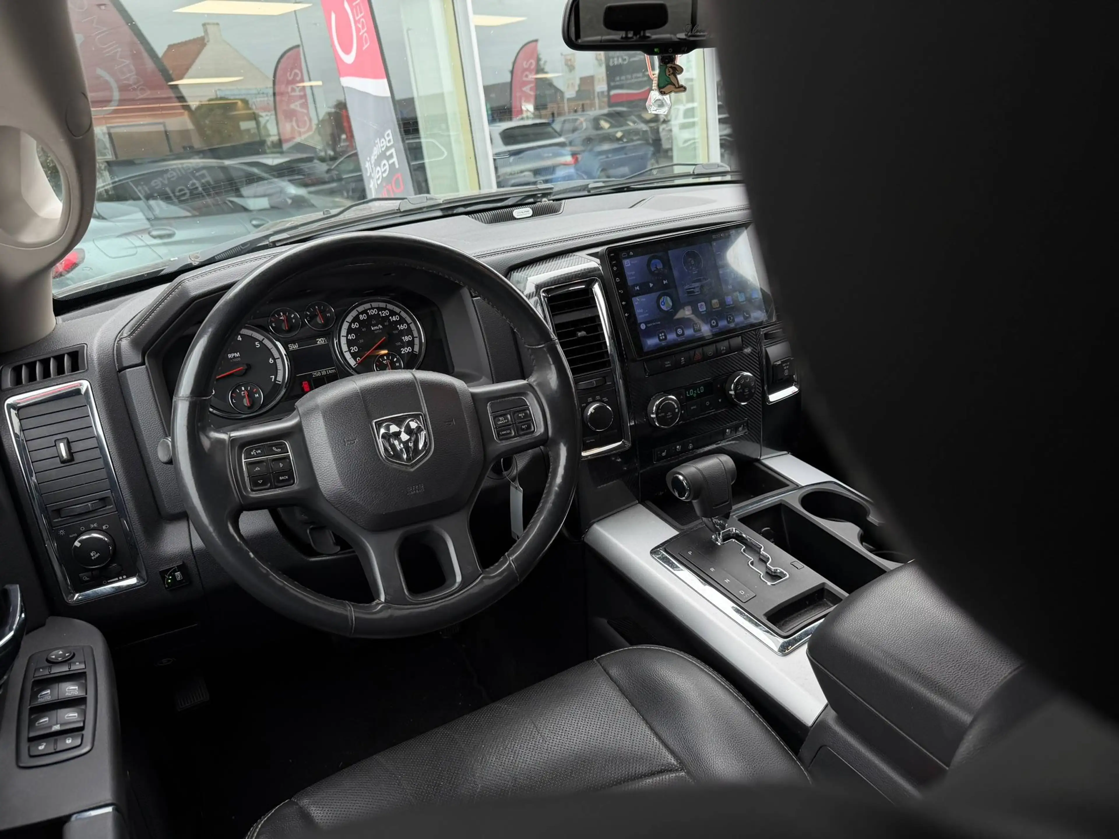 Dodge RAM 5.7 HEMI / LARAMIE / LPG / 4X4 / TREKHAAK / AIRCO / CARPLAY — photo 14