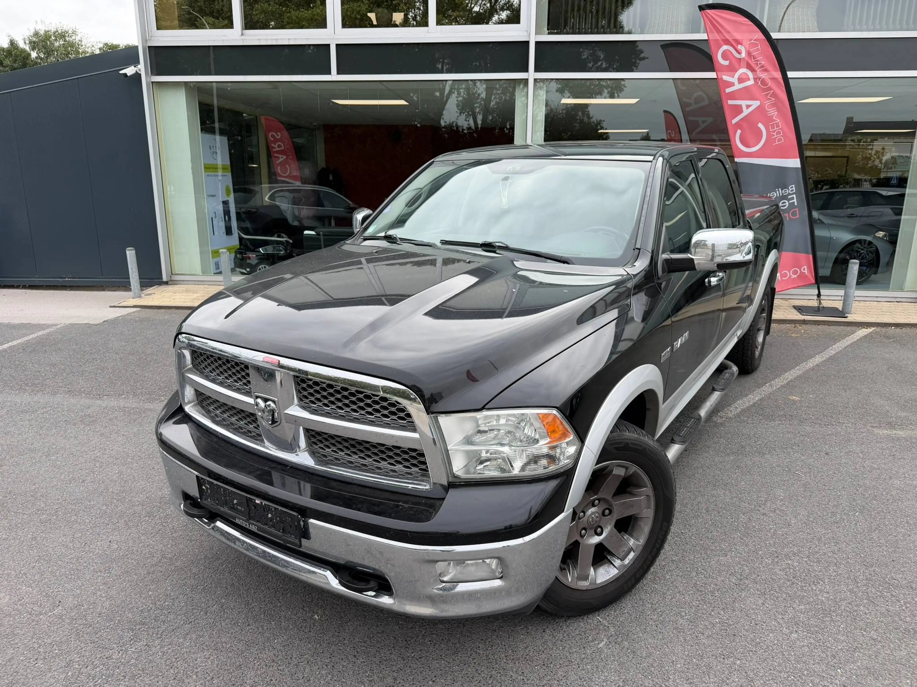 Dodge RAM 5.7 HEMI / LARAMIE / LPG / 4X4 / TREKHAAK / AIRCO / CARPLAY — photo 2