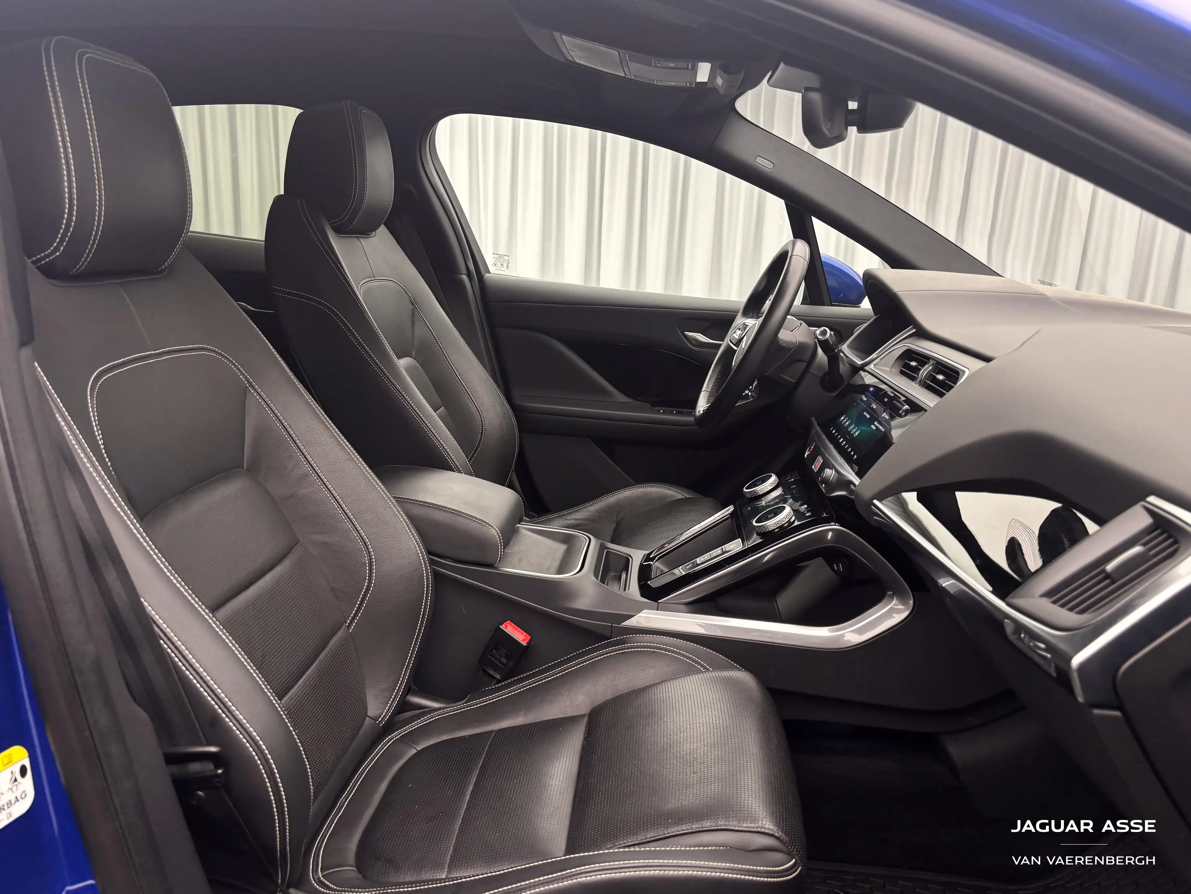 Jaguar I-Pace EV400 AWD SE MY20 — photo 3