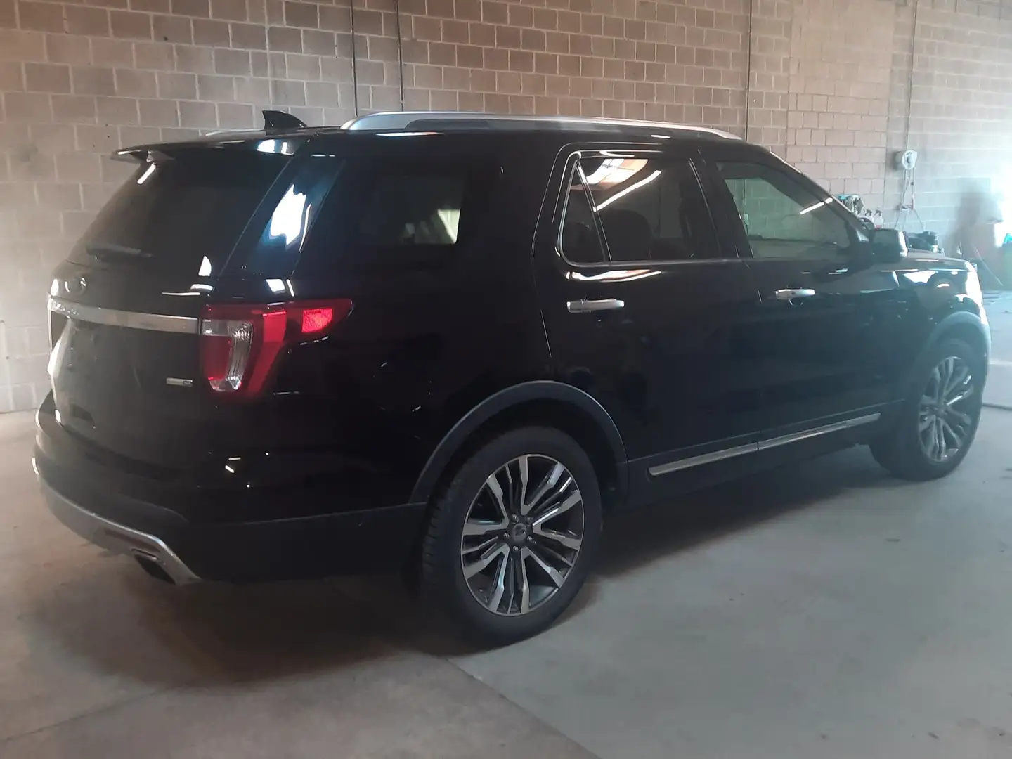 Ford Explorer Explorer Limited Versie ( full Option ) Black - 1