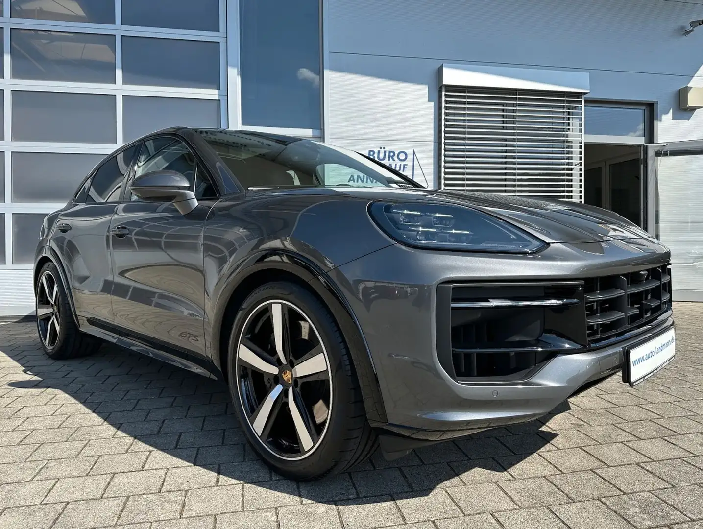 Porsche Cayenne GTS Coupé DE-FZG STHZG HEAD-UP AHK MWST Gris - 2