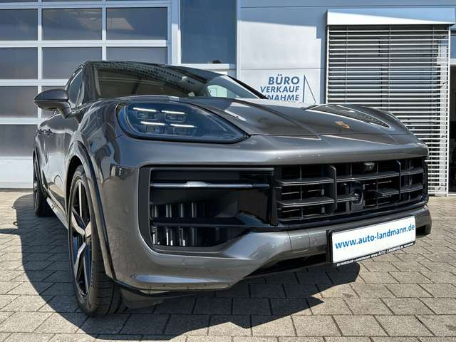 Imagine Porsche Cayenne GTS Coupé DE-FZG STHZG HEAD-UP AHK MWST
