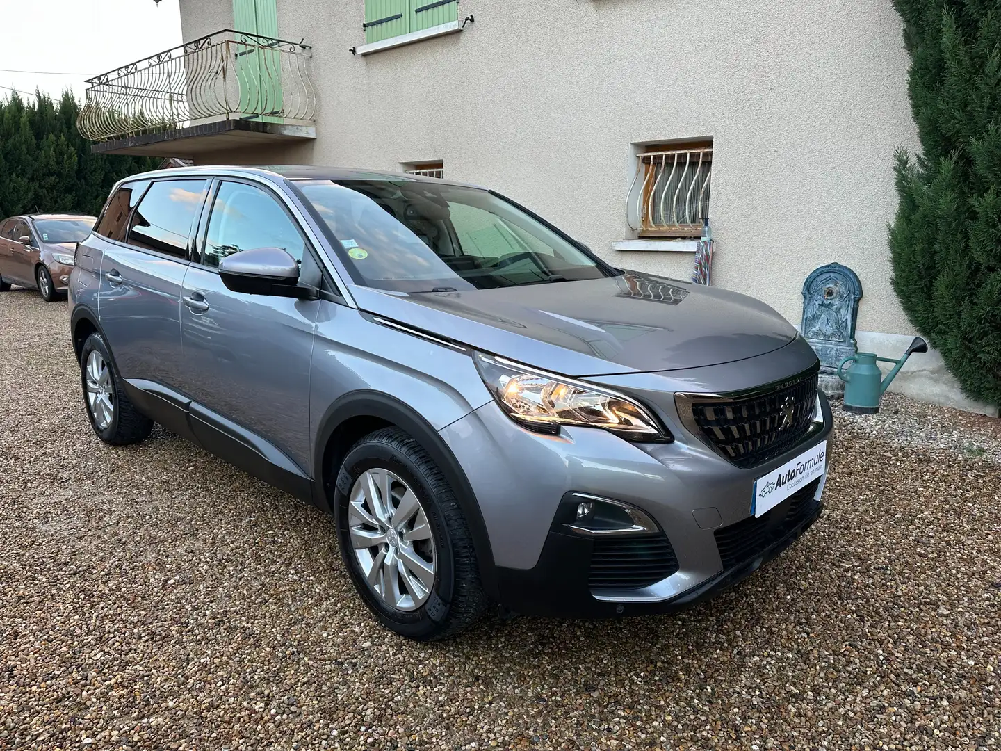 Peugeot 5008 1.5 BlueHDI 130ch Active Business Boite auto 7 pl Grijs - 1