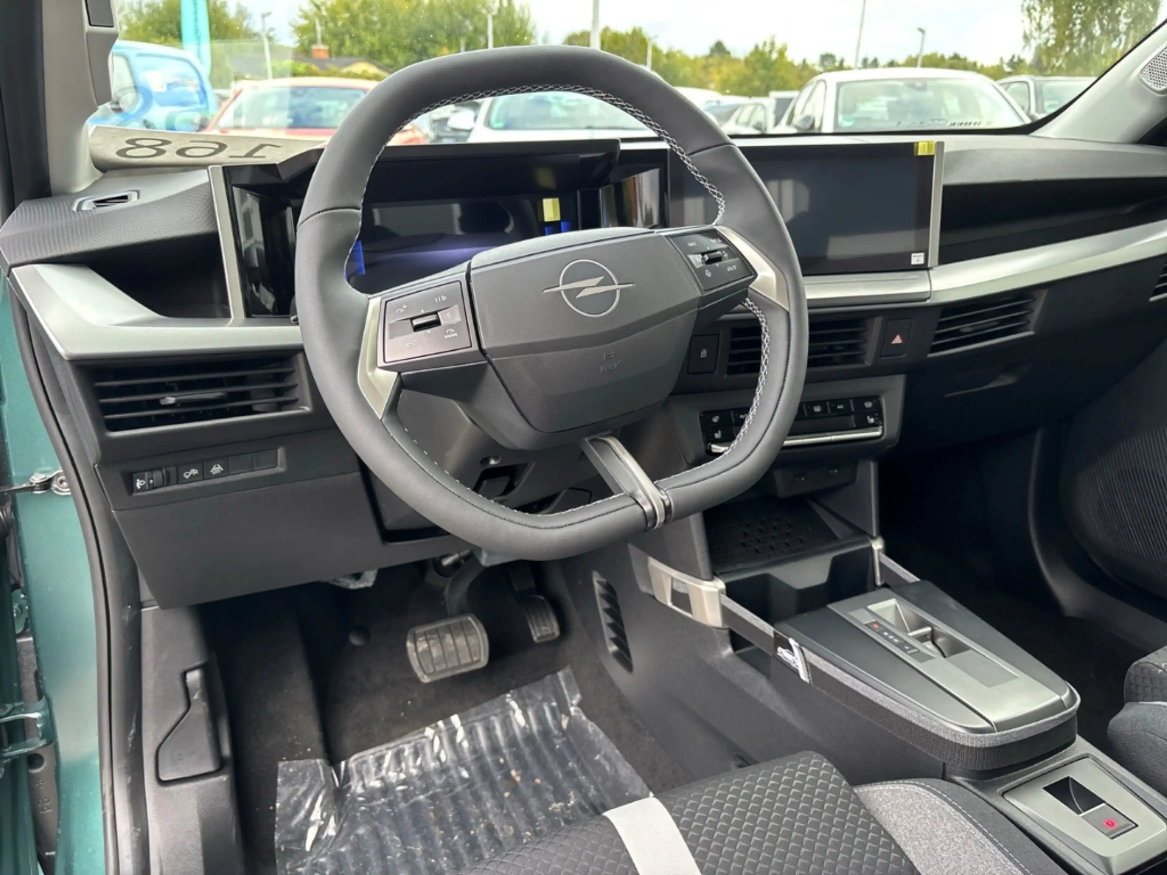 Opel Frontera Ultimate 1.2 Hybrid, FS beheizbar,NAVI,Kamera,Allw — photo 13