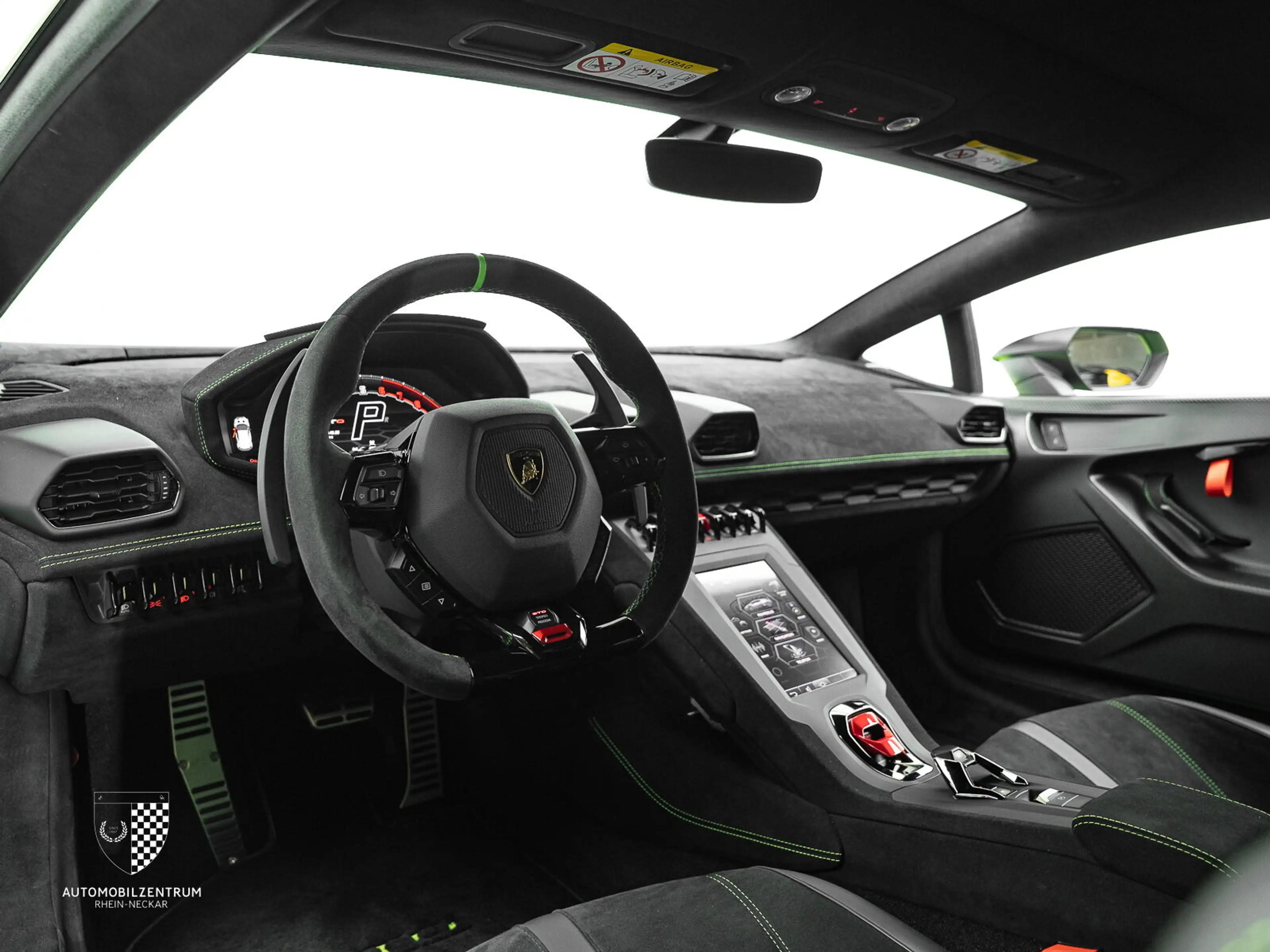Lamborghini Huracán Huracán STO FullCarbon/RacingSeats/RollBar/PPF — photo 10