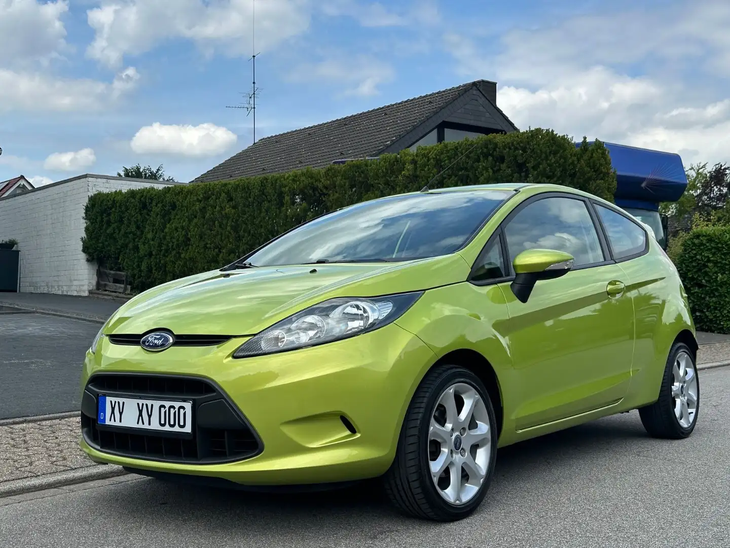 Ford Fiesta Trend, 106tkm, neu TÜV 7/27 Grün - 1