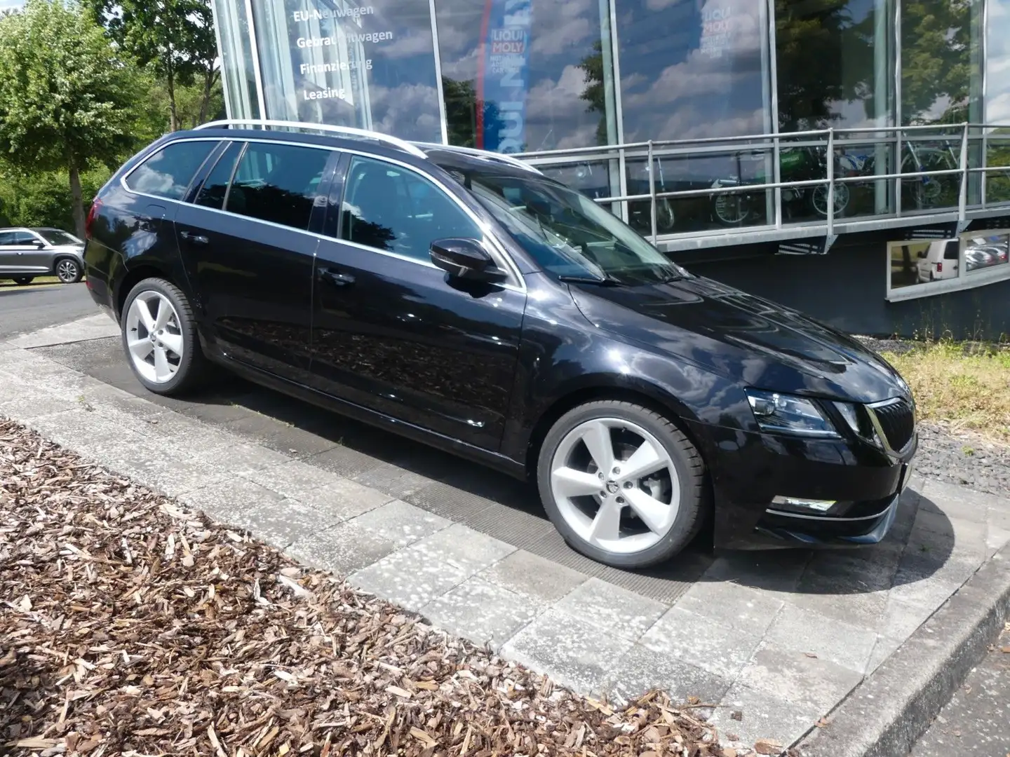 Skoda Octavia Combi Premium Edition, Navi, RF-Kamera Noir - 1
