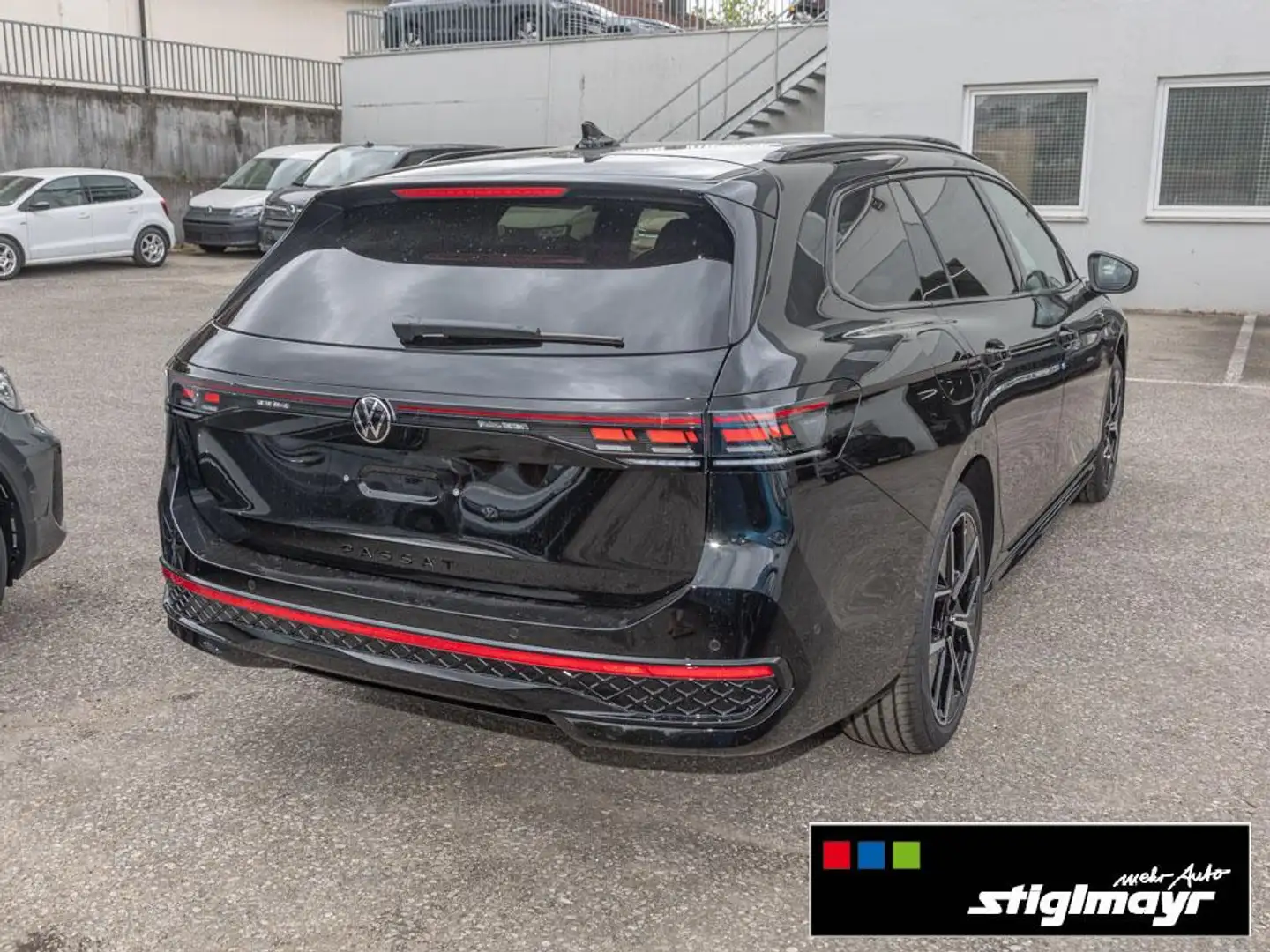 Volkswagen Passat R-Line 1,5l eHybrid Kamera+Matrix-LED+19` Negru - 2