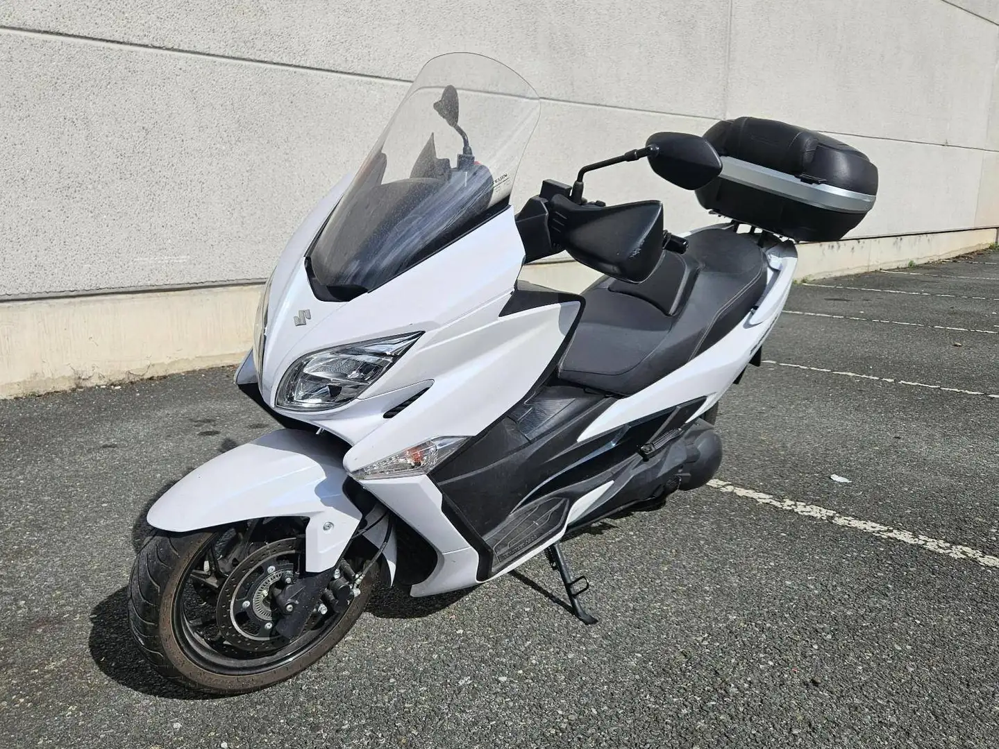 Suzuki Burgman 400 Blanco - 1