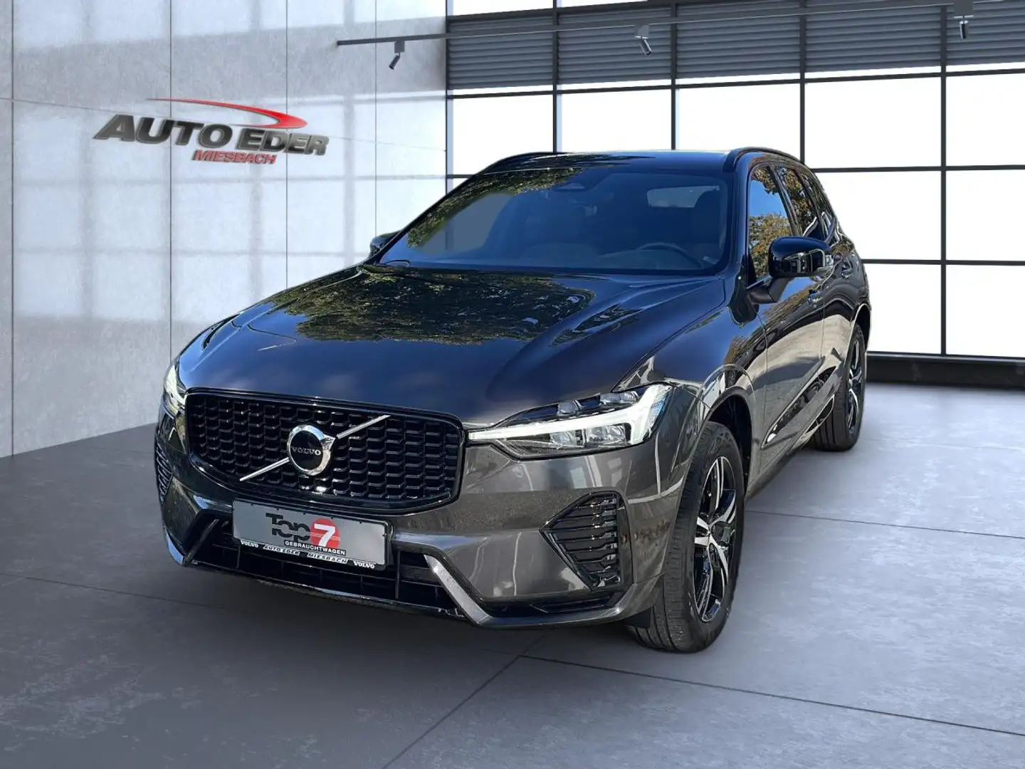 Volvo XC60 XC 60 R Design 2WD Bluetooth Navi LED Klima Grau - 2