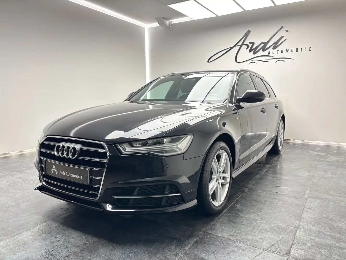Audi A6 Avant 2.0 TDi S Line*CARPLAY*1ER PROPRIO*GARANTIE* Noir - 1