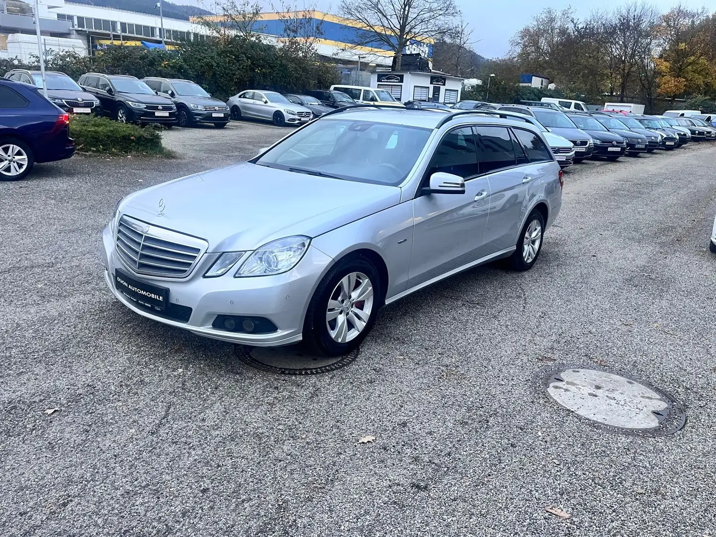 Mercedes-Benz E 220 E T-Modell E 220 CDI BlueEfficiency Silber - 1
