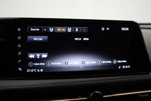 Nissan Ariya view 30
