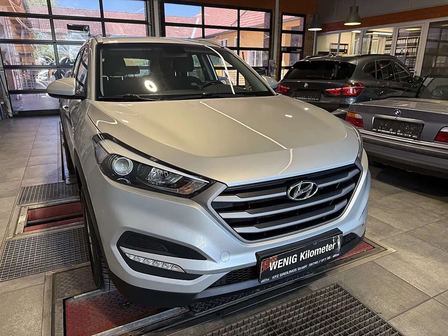 Hyundai TUCSON Tucson 1,6 GDI Start-Stopp Comfort Silber - 2