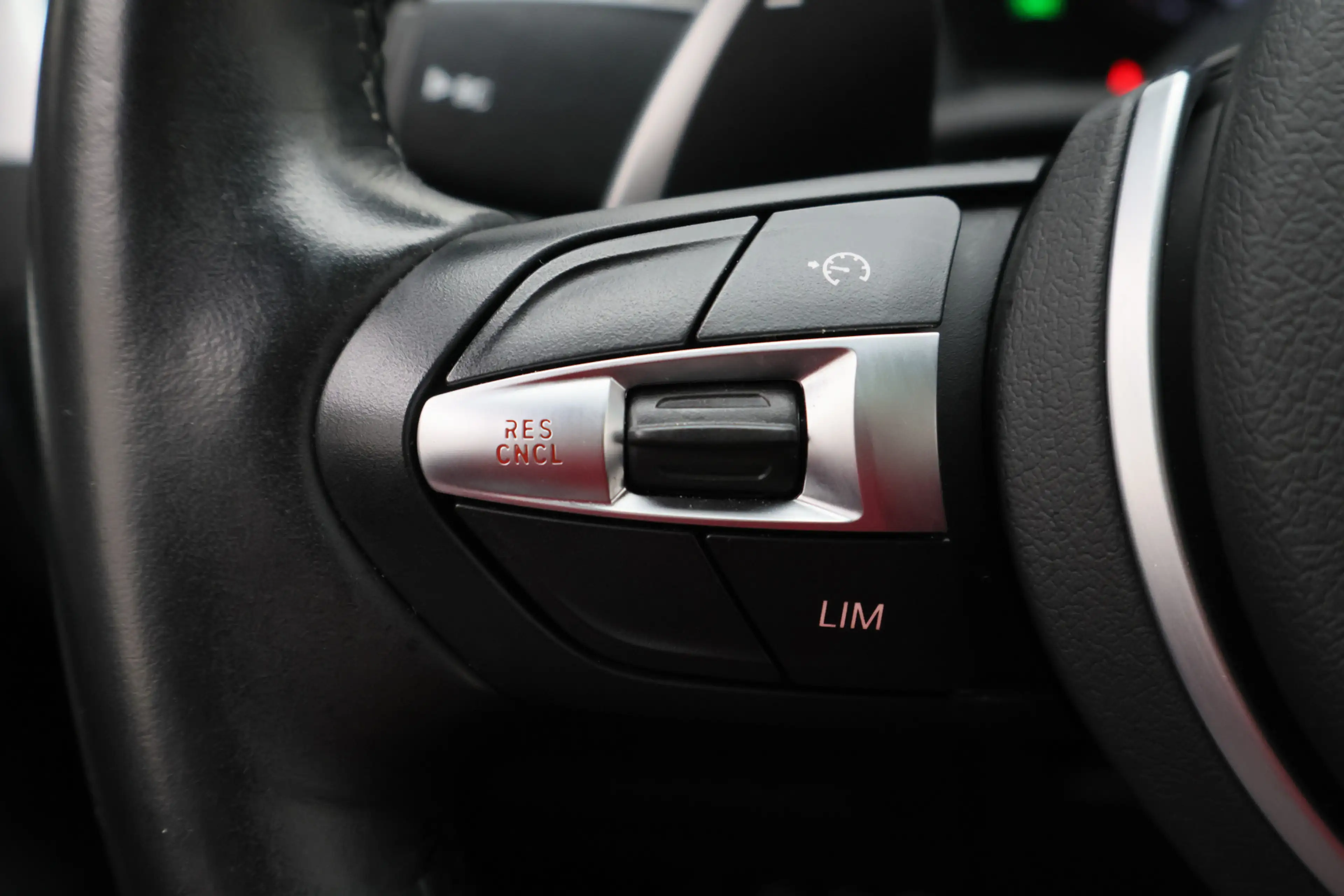 BMW X2 M35i Business Edition Plus — photo 44