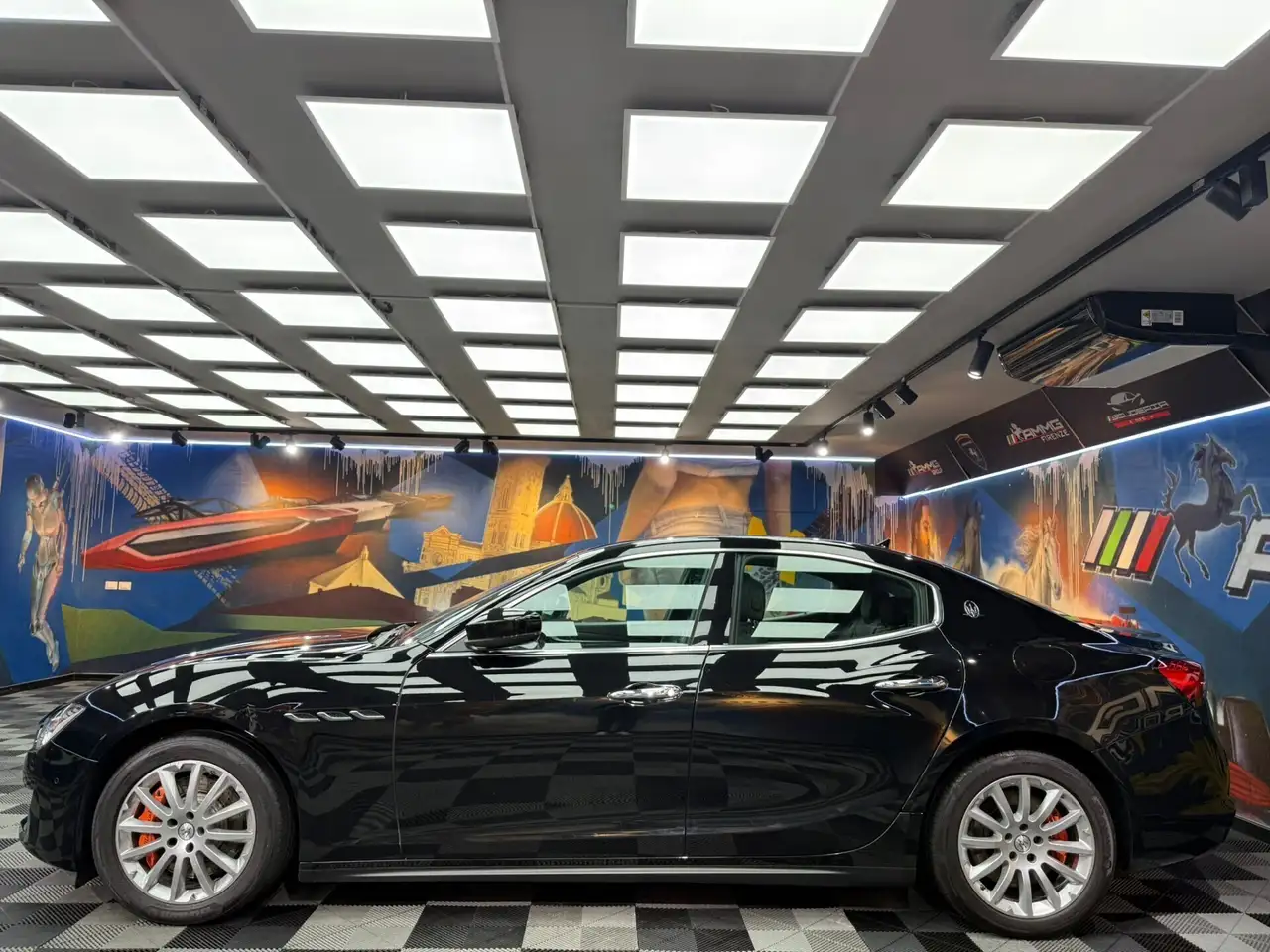 Maserati Ghibli 2021