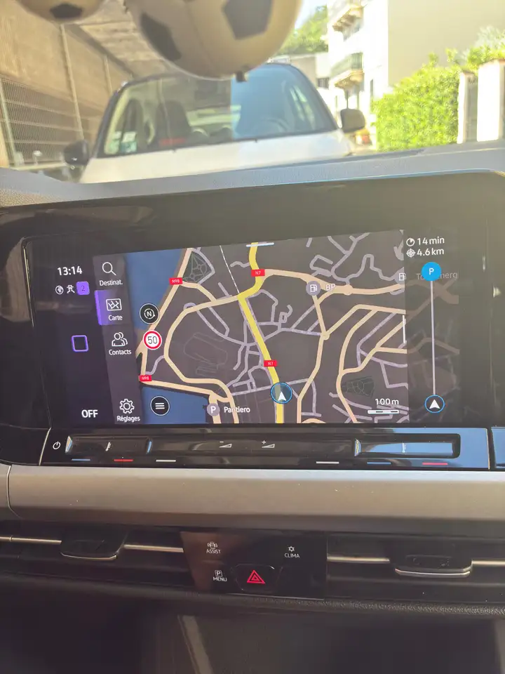 Volkswagen Golf E-Golf — photo 8