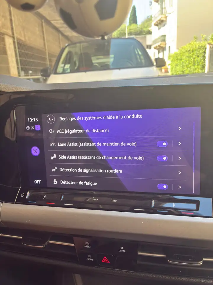 Volkswagen Golf E-Golf — photo 6