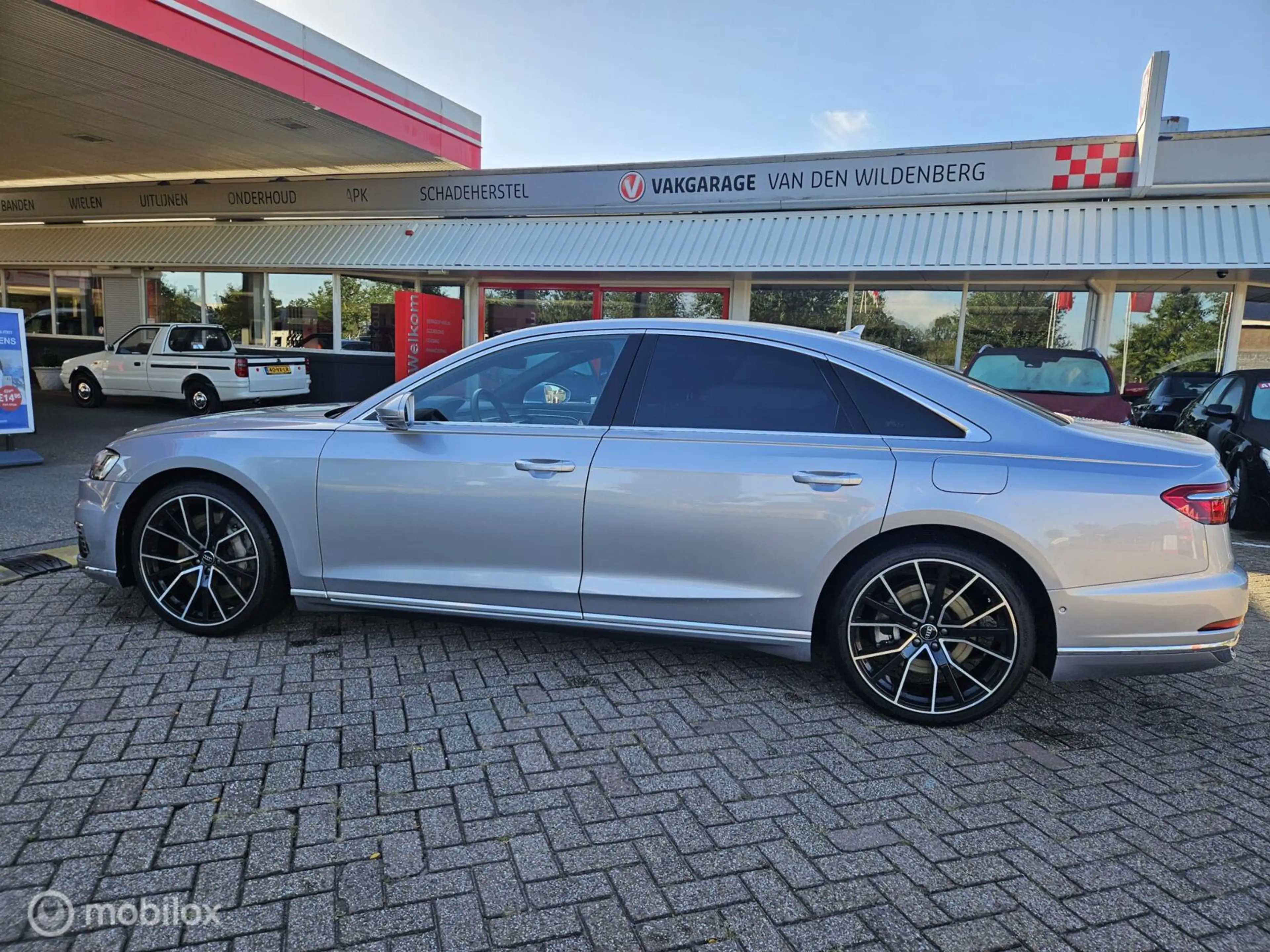 Audi A8 60 TFSI e quattro Pro Line Plus — photo 8